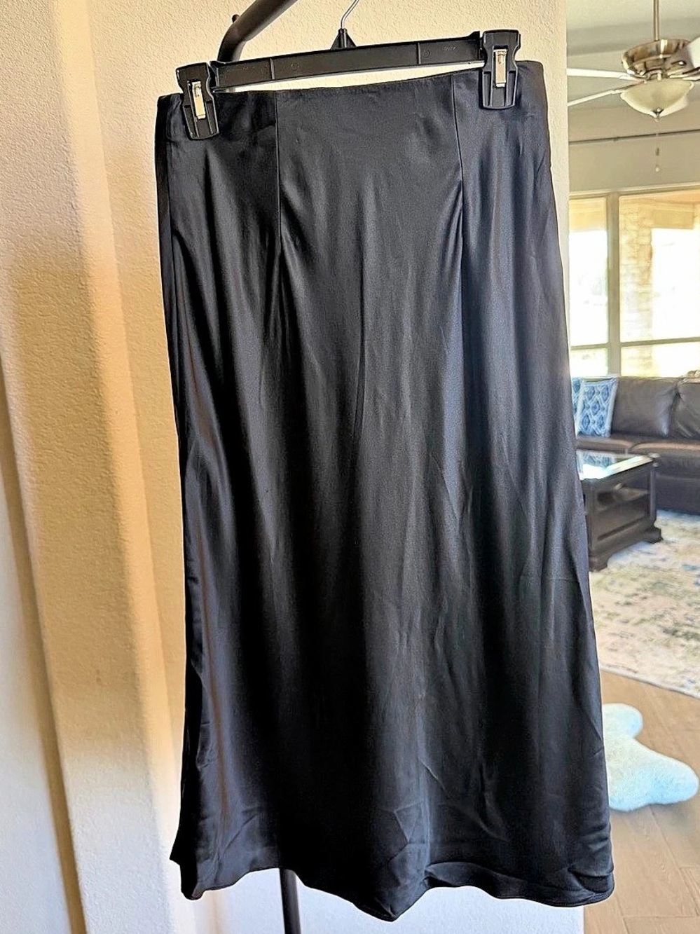 Quince 100% Washable Silk Skirt Silk Midi Skirt in Black S nwot